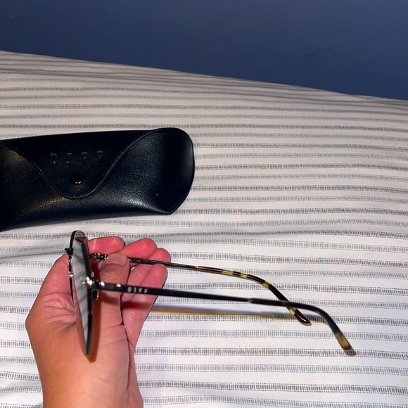 DIFF Sunglasses! - Picture 2 of 2